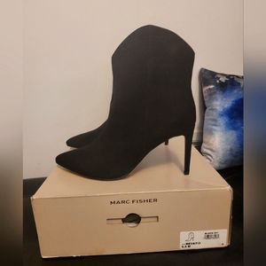 Marc Fisher Booties Black Size 9.5